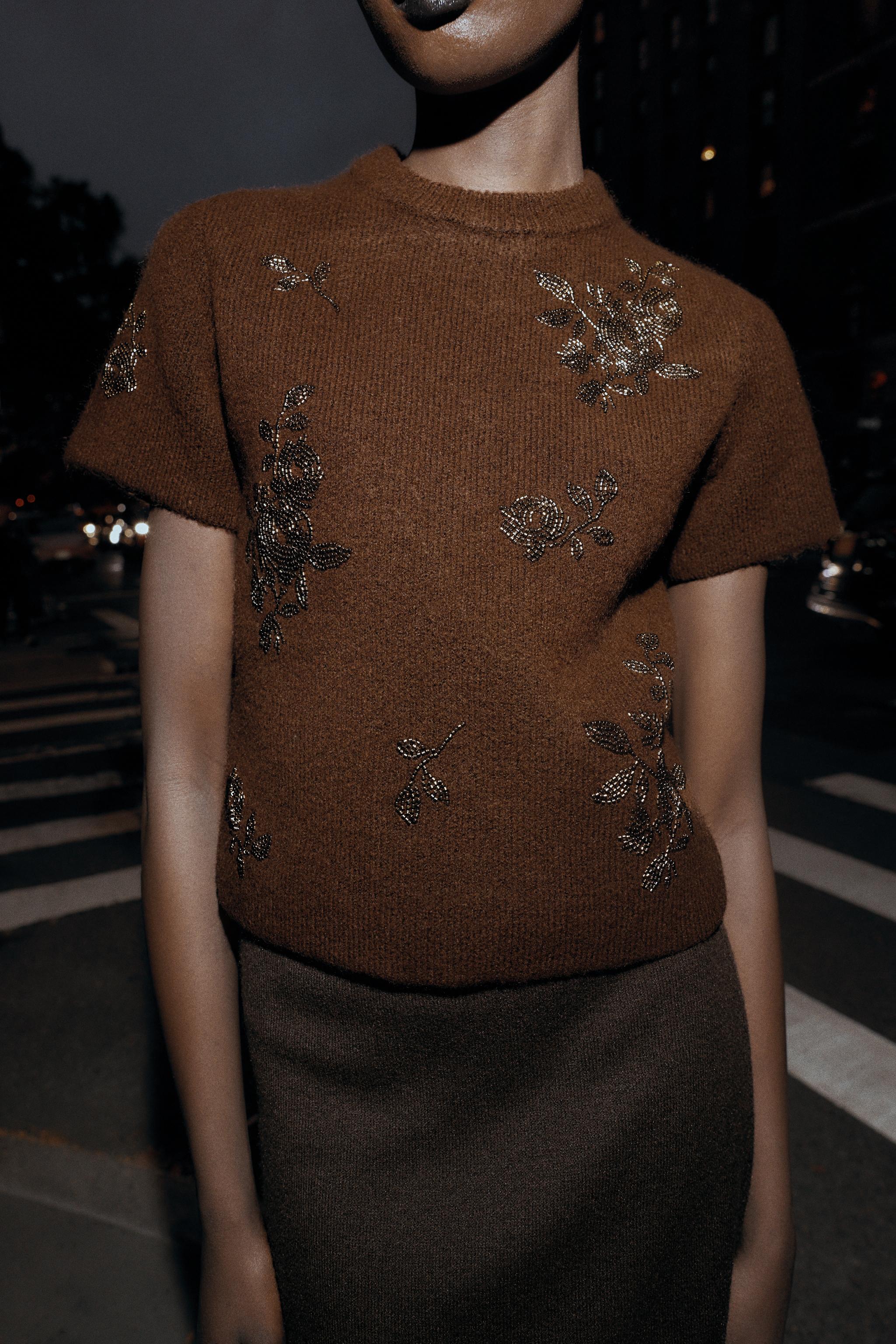 SHORT SLEEVE KNIT BEADED JUMPER